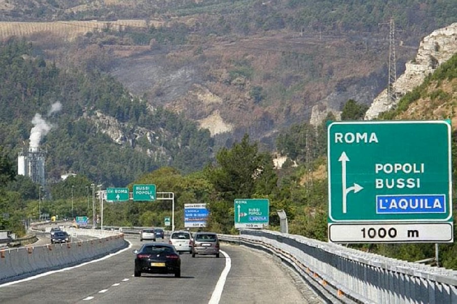 https://www.agenziaeventi.org/immagini_news/2584/x-comunita-montana-dell-aniene-autostrade-a24-a25-continua-la-battaglia-contro-il-caro-pedaggi-2584.jpg