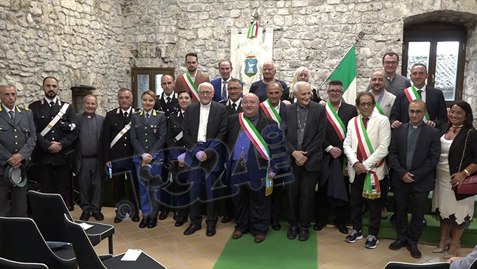 https://www.agenziaeventi.org/immagini_news/4392/trevi-nel-lazio-conferisce-la-cittadinanza-onoraria-al-cardinale-matteo-zuppi-4392.jpg